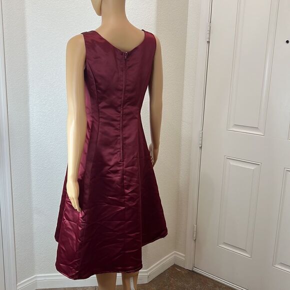 Miss Ma Ma Dress Scoop Neck Sleeveless Sz Medium Burgundy Red Midi 💯 Polyester - Picture 5 of 10